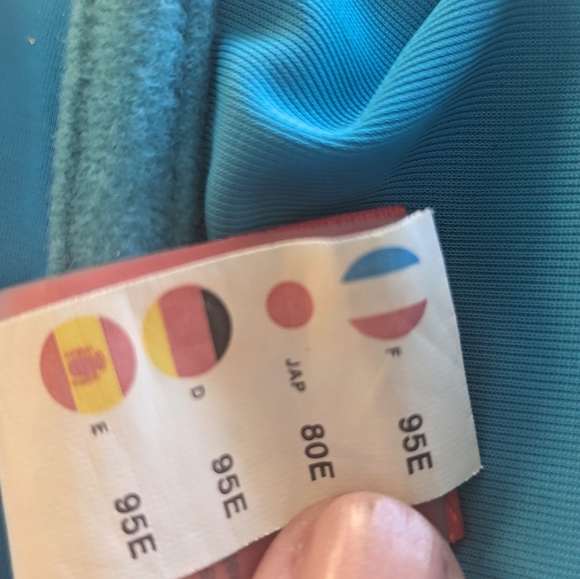 Swimming top - Picture 6 of 6